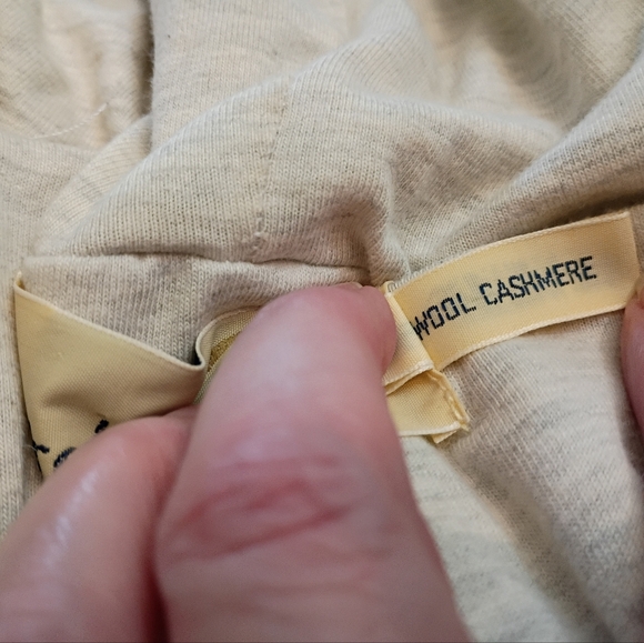 Irelandseye Grey Hooded Cardigan Sweater Size XL.  Wool And Cashmere Blend - Picture 9 of 10